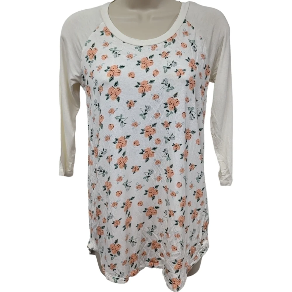 DE Collection NWT Ball Game Rose Blossoms Tee Sz XS